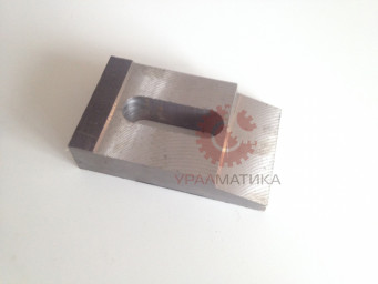Прижим к балке БК12-1